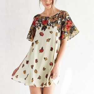 Kimchi Blue Flutter Sleeve Floral Open Back Dress